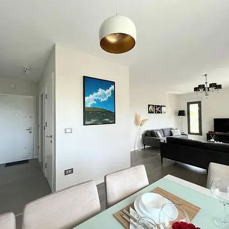 Apartment Luxurious In *
