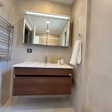 公寓 Luxurious In 博德鲁姆