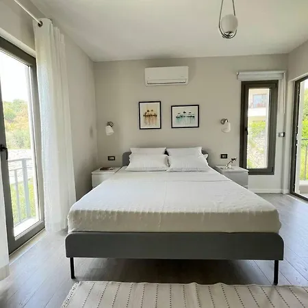 公寓 Luxurious In 博德鲁姆